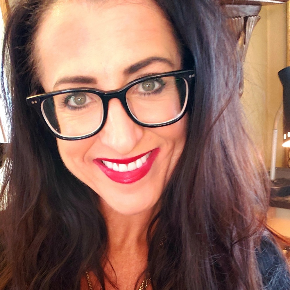 Meet your Posher, Pamela